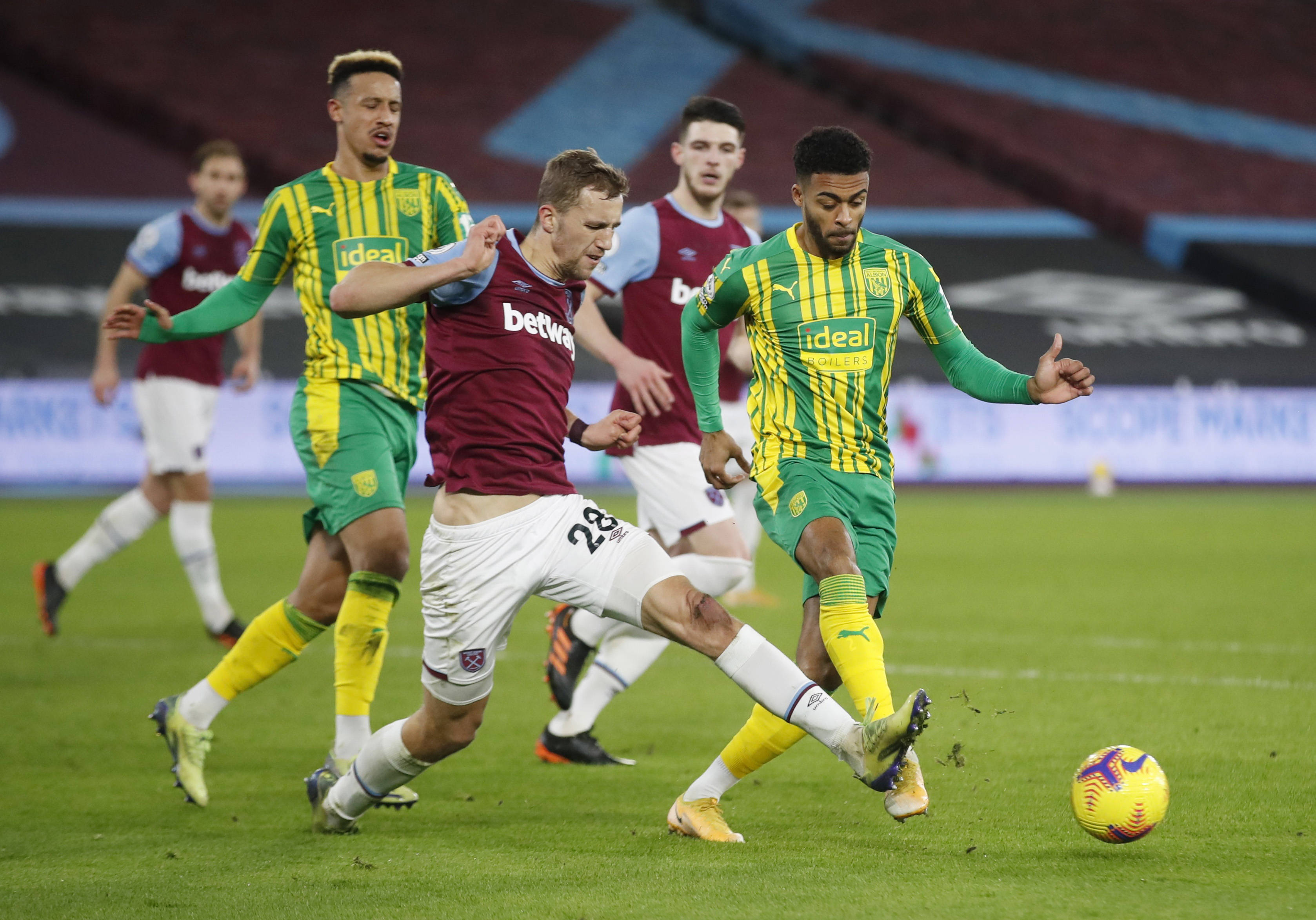 己走向复出 己走向复出